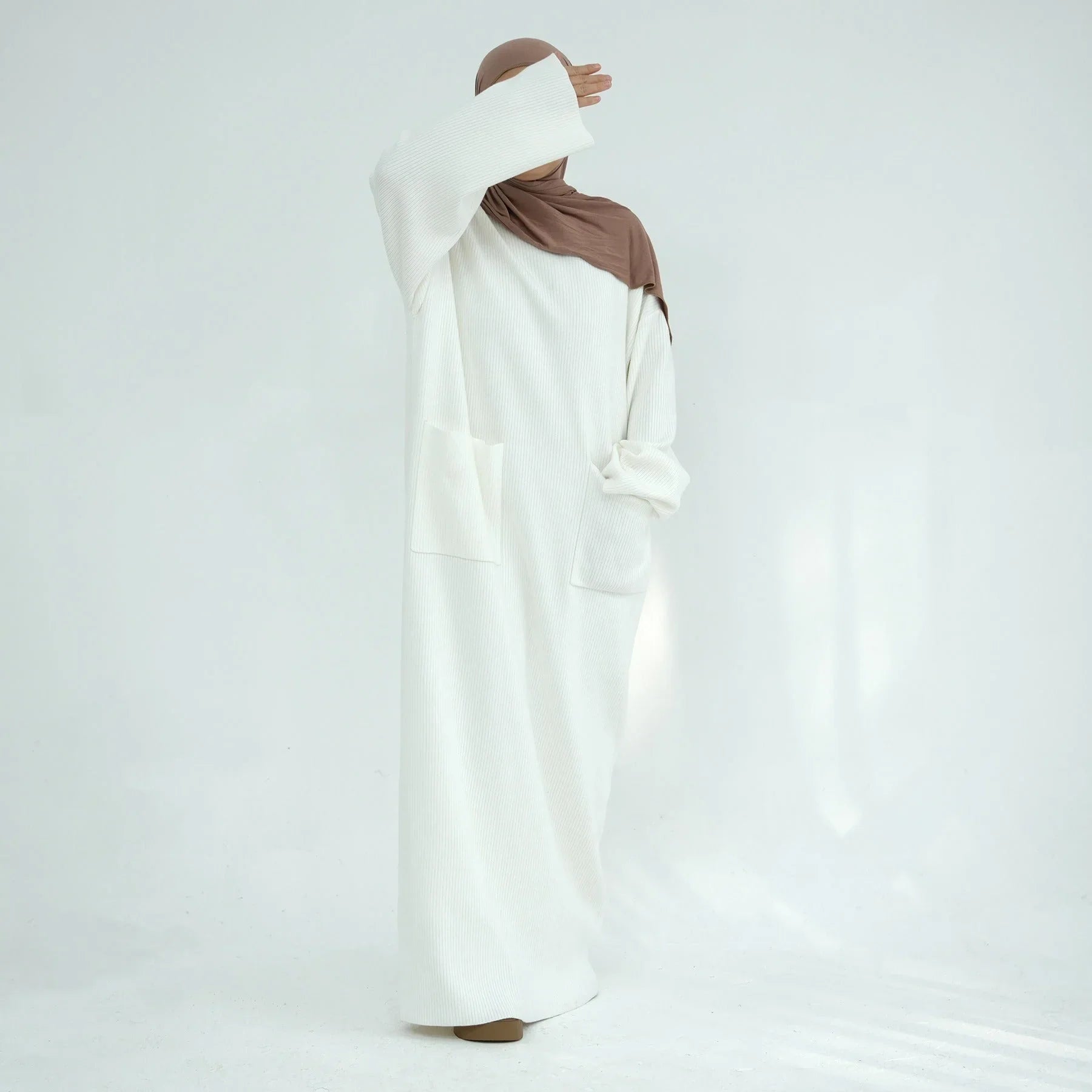 LM227 Abaya Hiver avec Poches – Robe Modeste Manches Longues Ceinturée