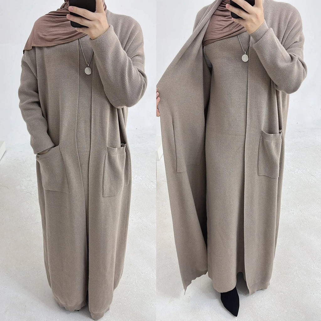 LM229 Ensemble Abaya Tricot Hiver – Coordiné Modeste 2 Pièces avec Poches