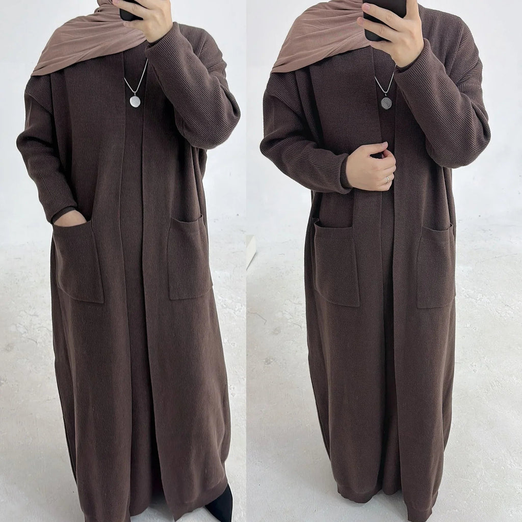 LM229 Ensemble Abaya Tricot Hiver – Coordiné Modeste 2 Pièces avec Poches