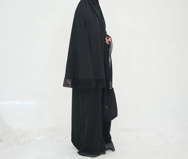 LM300 Ensemble Khimar de Prière – Tenue Modeste 4 Pièces avec Bordure en Dentelle