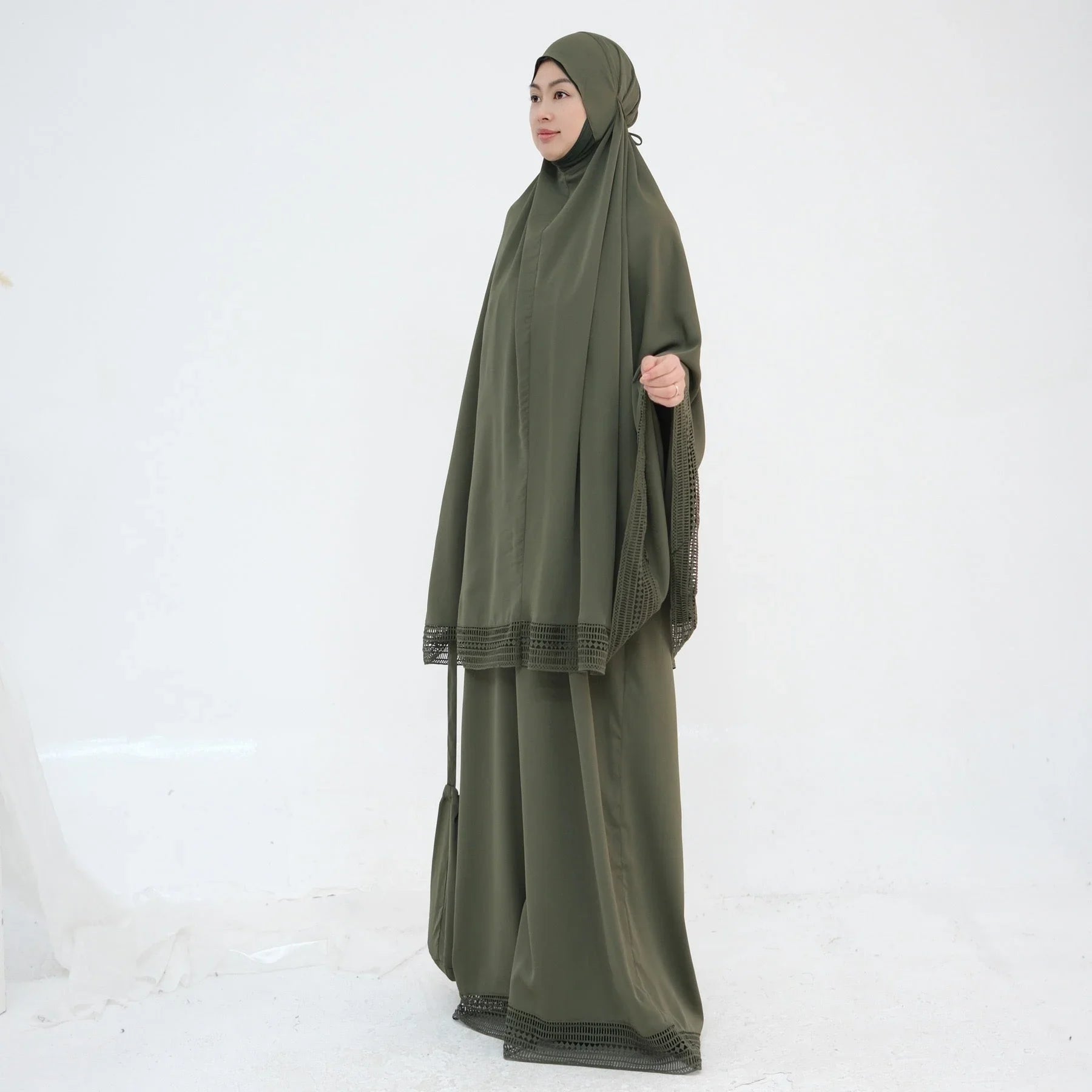 LM300 Ensemble Khimar de Prière – Tenue Modeste 4 Pièces avec Bordure en Dentelle