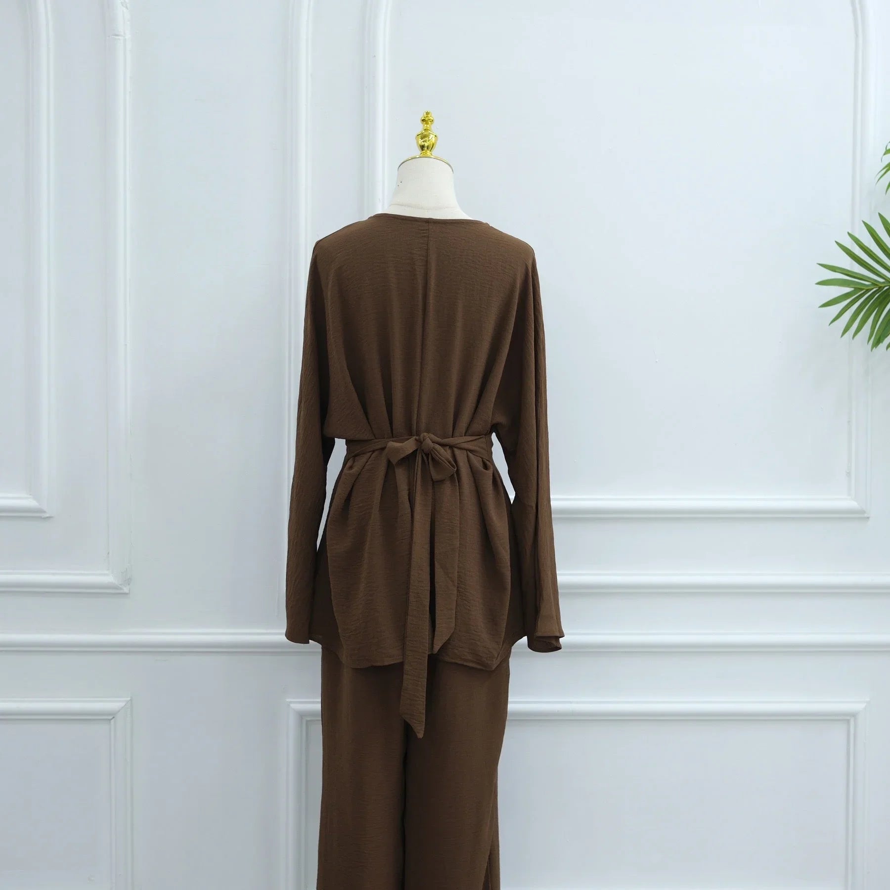 LM307 Ensemble Deux Pièces Soie Glacée – Tunique Peplum & Pantalon Large Tenue Modeste