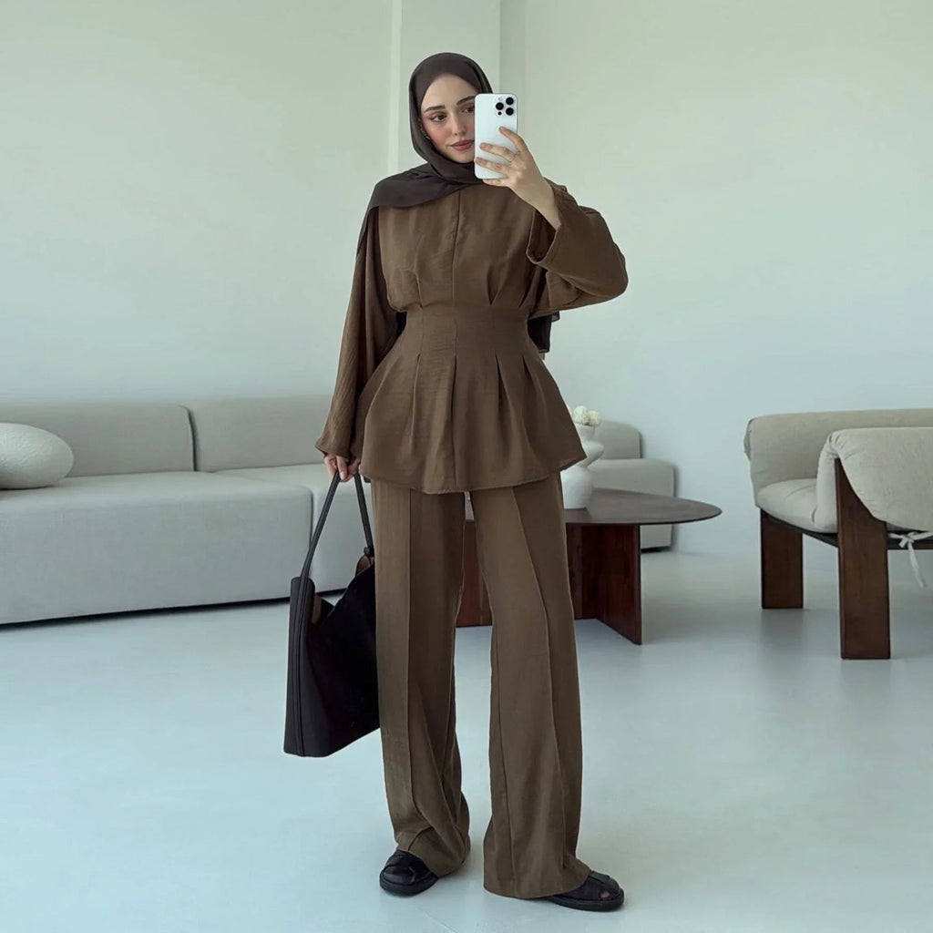 LM307 Ensemble Deux Pièces Soie Glacée – Tunique Peplum & Pantalon Large Tenue Modeste