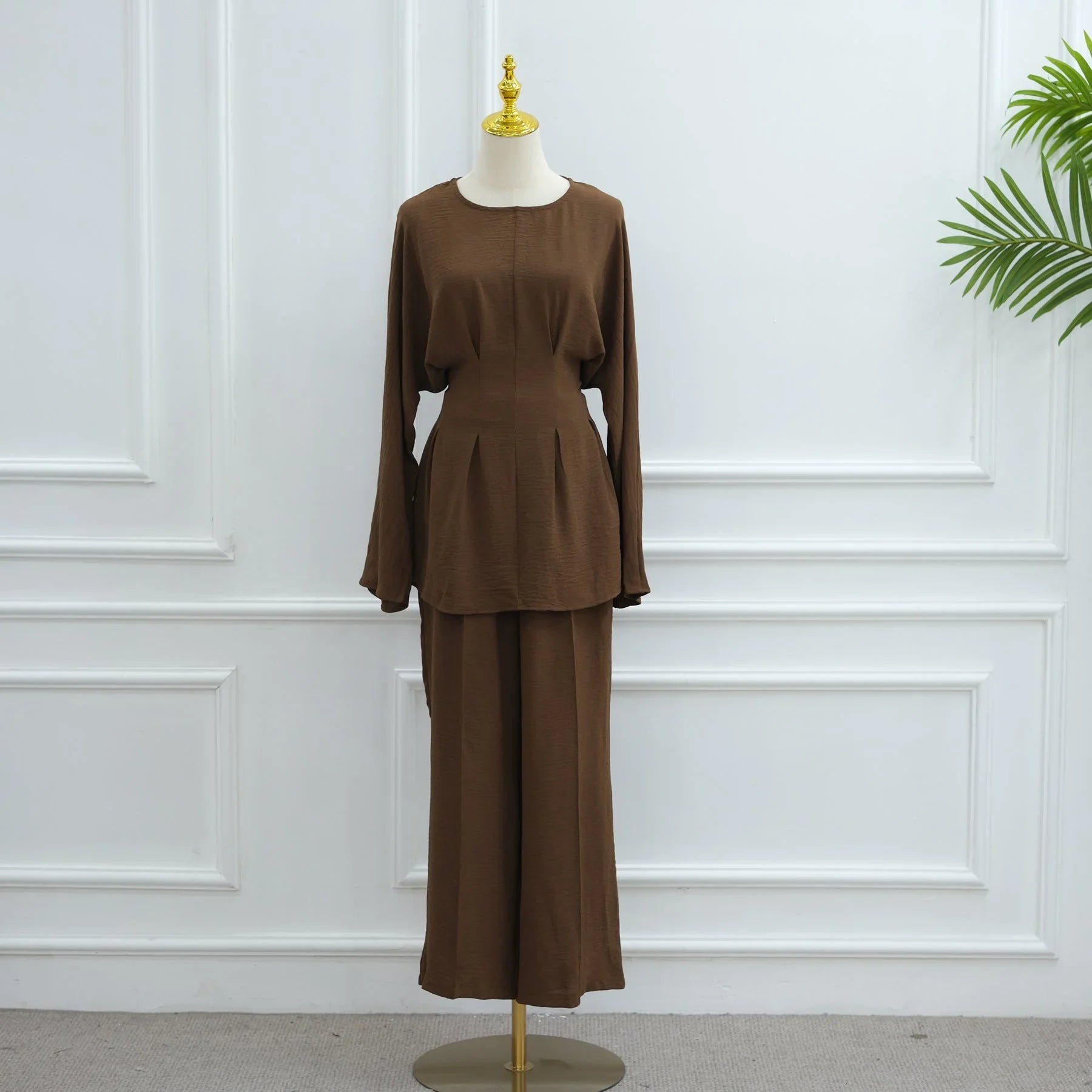 LM307 Ensemble Deux Pièces Soie Glacée – Tunique Peplum & Pantalon Large Tenue Modeste