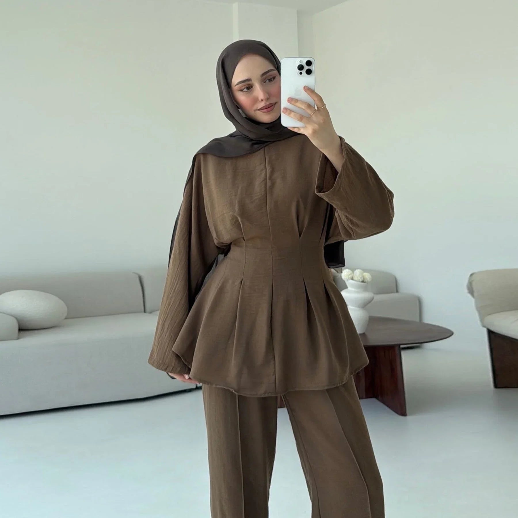 LM307 Ensemble Deux Pièces Soie Glacée – Tunique Peplum & Pantalon Large Tenue Modeste