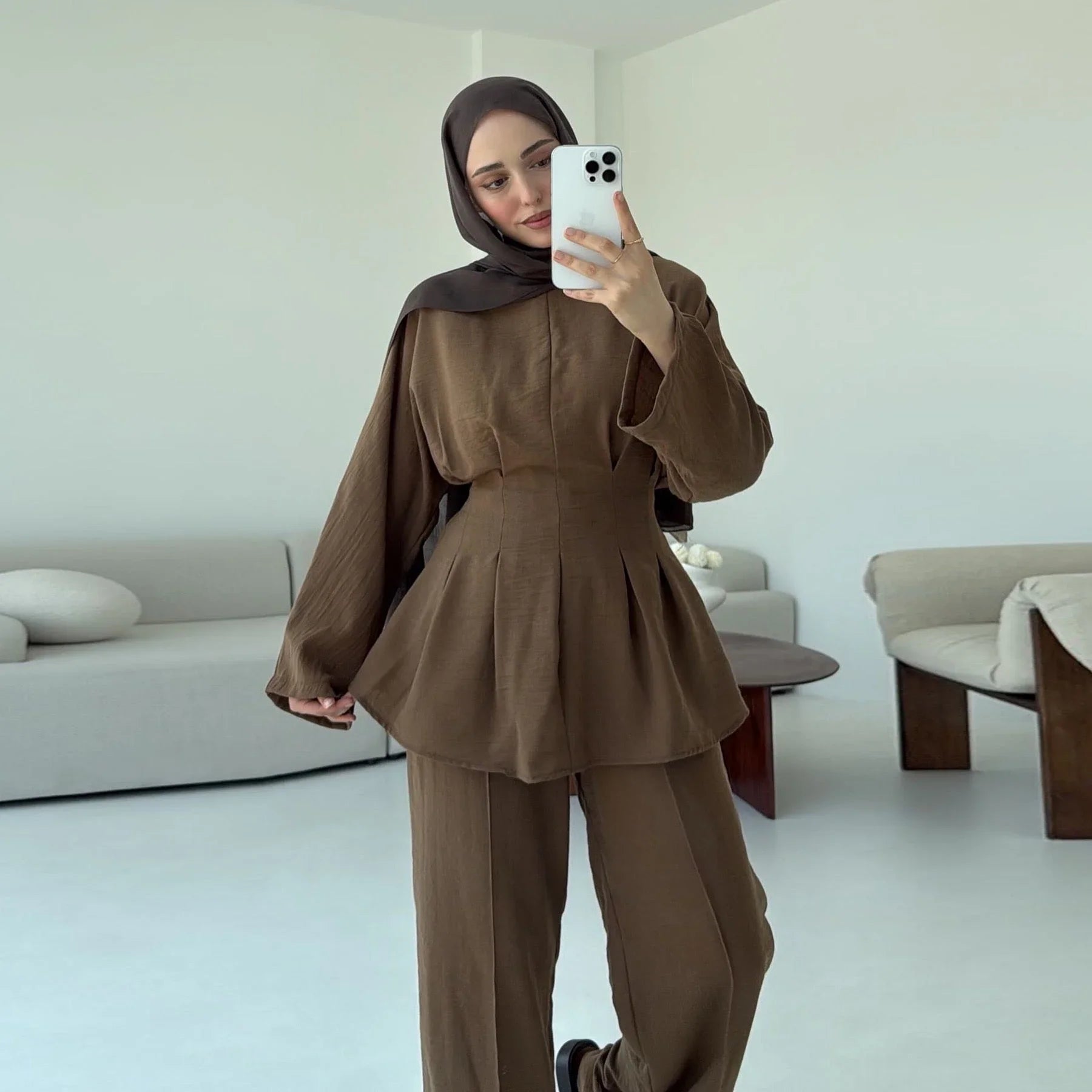 LM307 Ensemble Deux Pièces Soie Glacée – Tunique Peplum & Pantalon Large Tenue Modeste